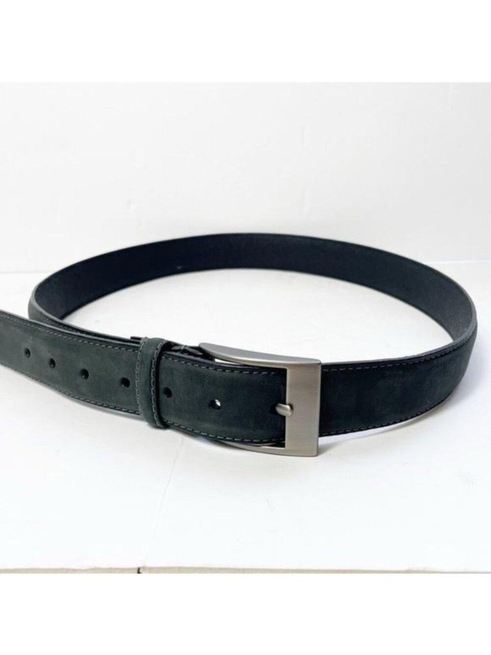Swiss Gear Black Leather Belt Silver Buckle 43" Long Durable Adjustable Stylish